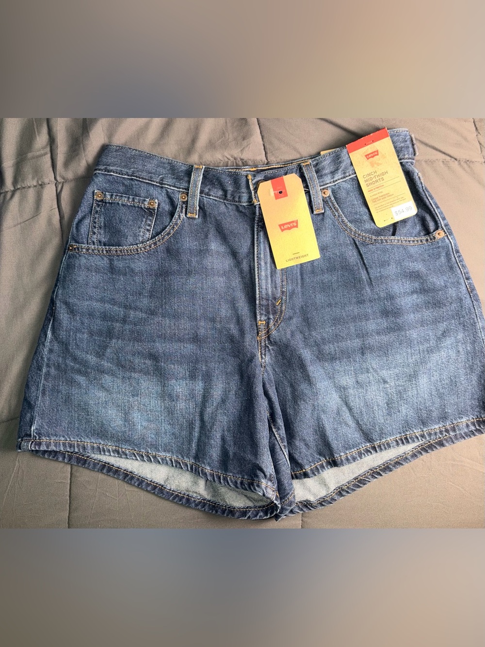 Levi’s Women’s Cinch Mid-Thigh Denim Shorts Size 30 Blue High Rise Loose Fit NWT